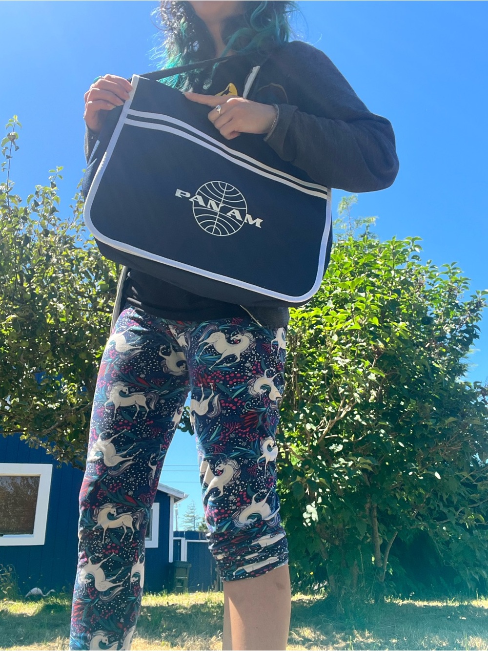 Pan Am Navy Blue Messenger Laptop Bag with Logo - Picture 5 of 5